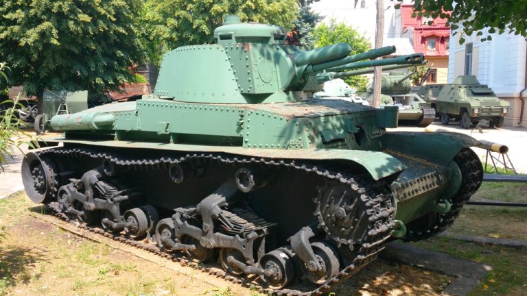 bucharest_12_military